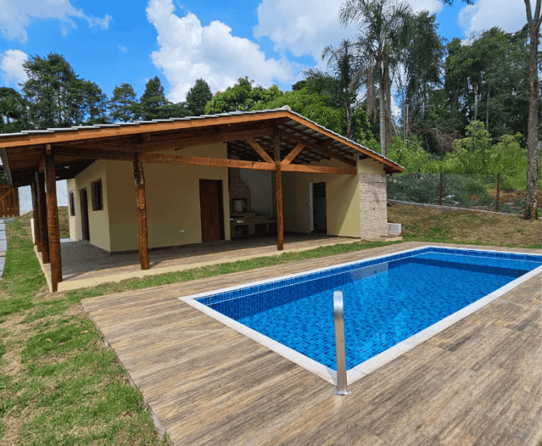 Chácara Com piscina a Venda em Mairinque 08